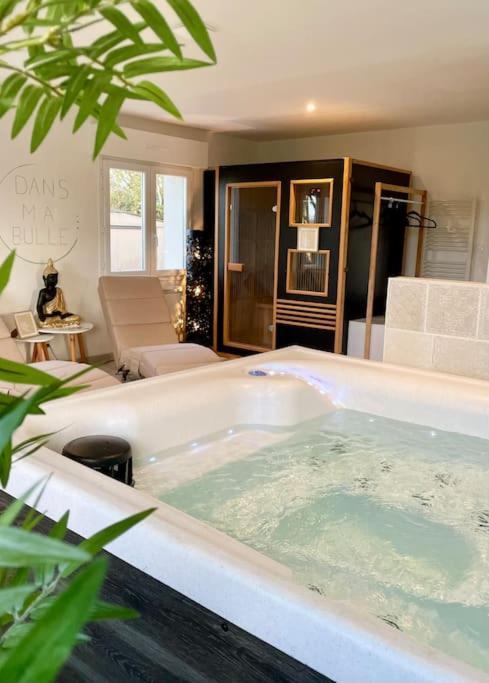 Dans Ma Bulle… Univers Spa Germigny-des-Pres Luaran gambar