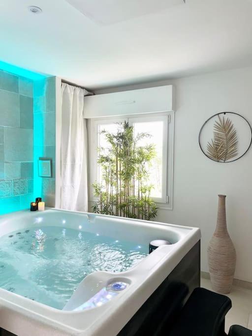 Dans Ma Bulle… Univers Spa Germigny-des-Pres Luaran gambar
